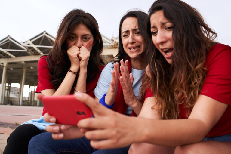 20 Things Millennials Did On The Internet That Would Make No Sense To Kids Today